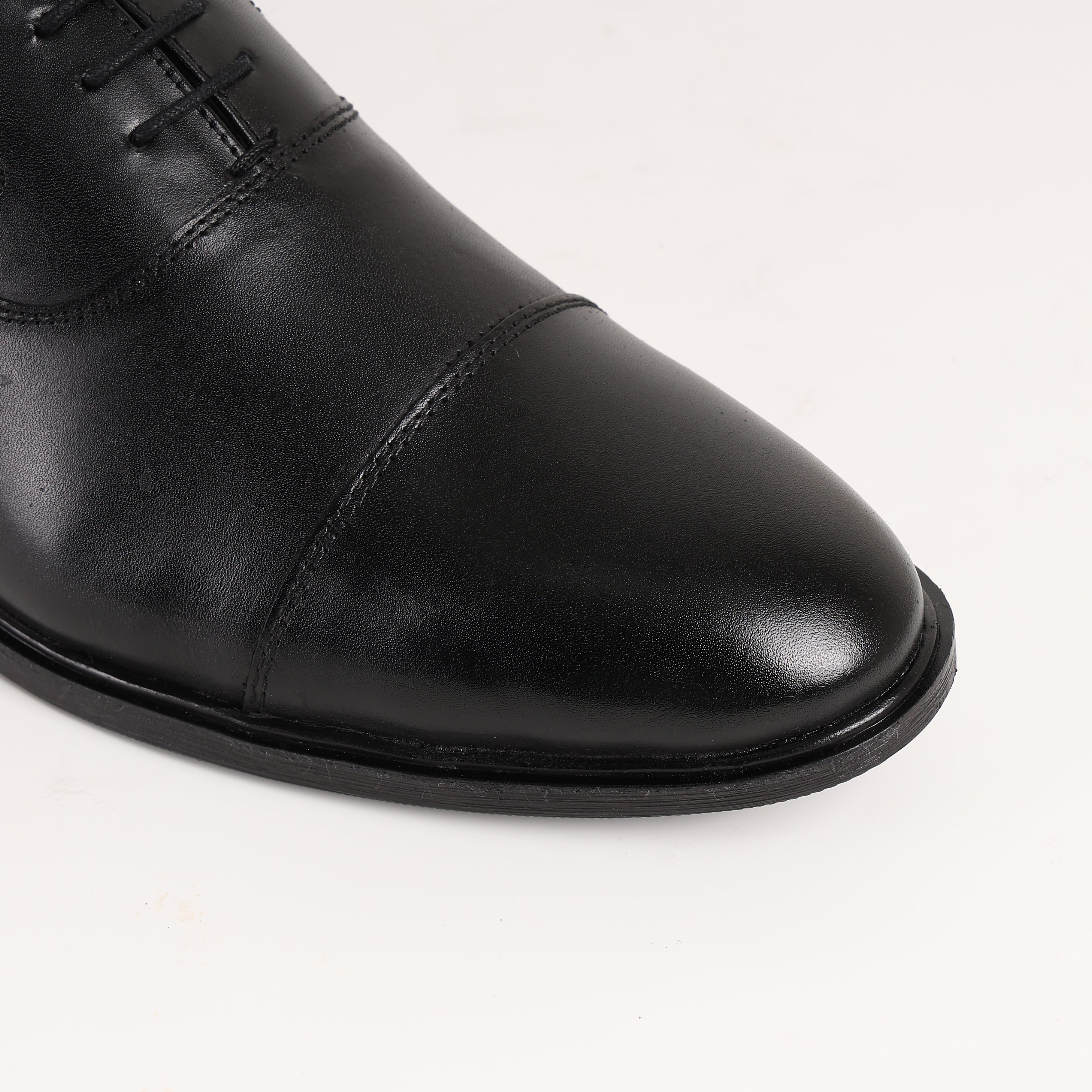 Premium Leather Classic Cap-Toe Oxford Shoes