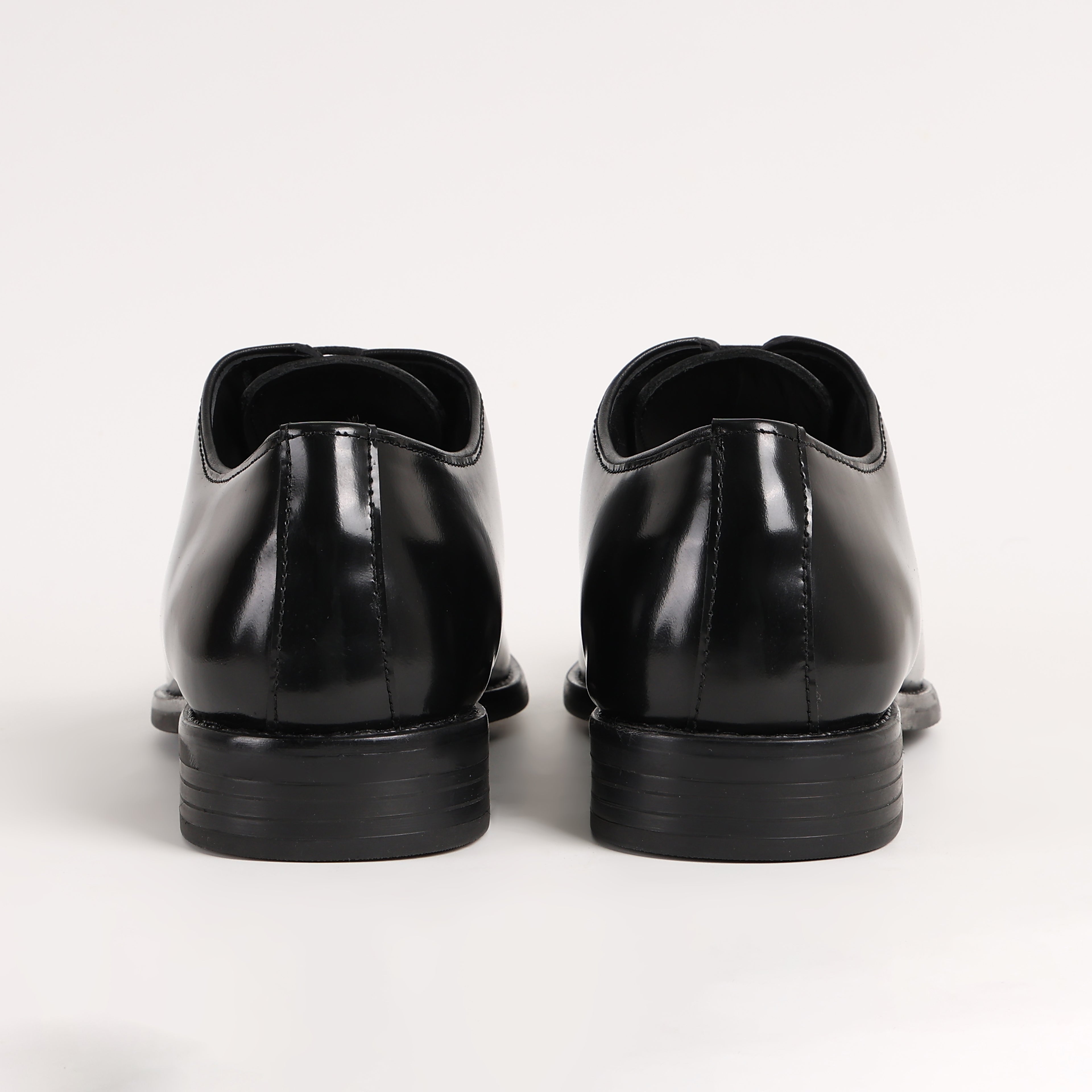 Premium Leather Signature Wholecut Oxford