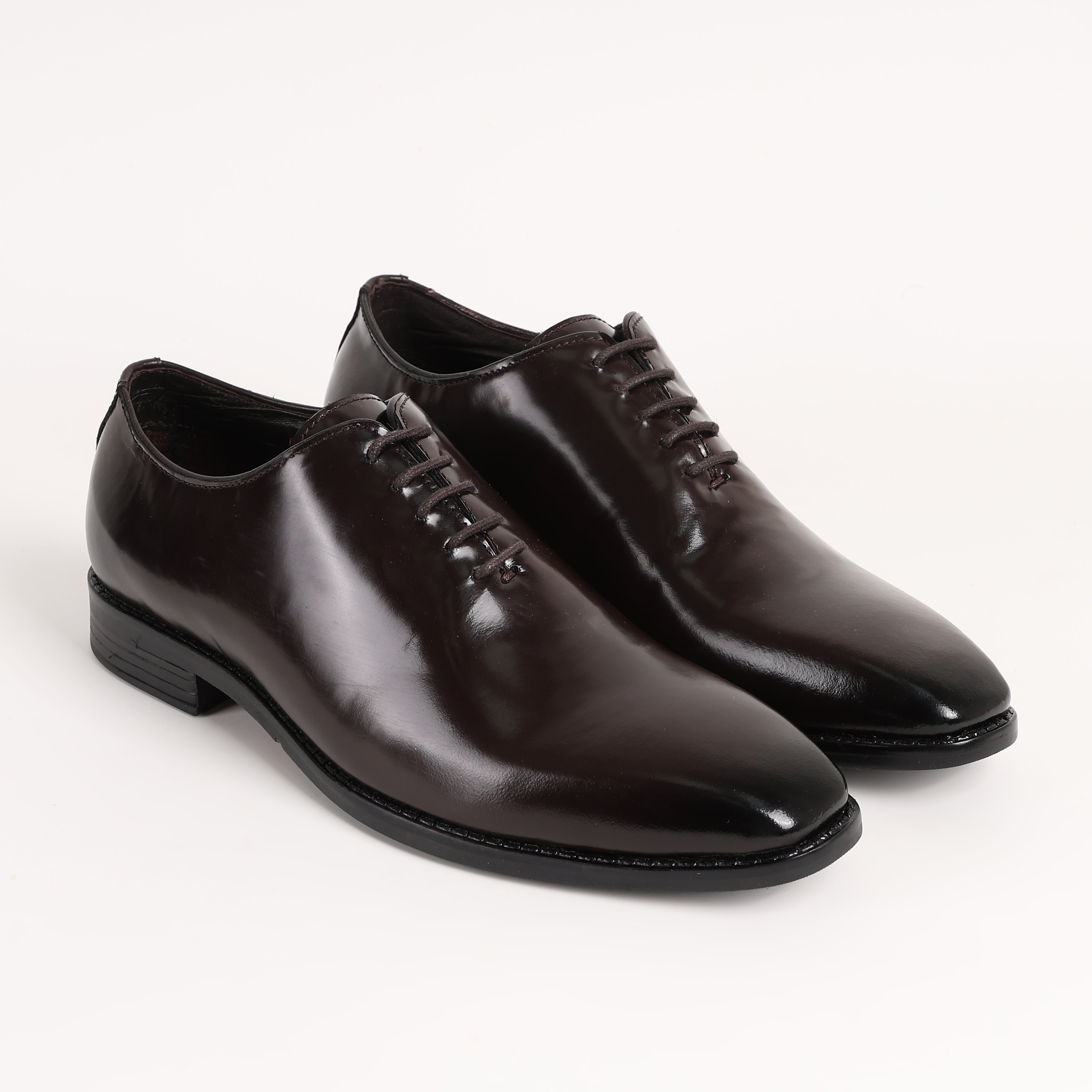 Premium Leather Signature Wholecut Oxford