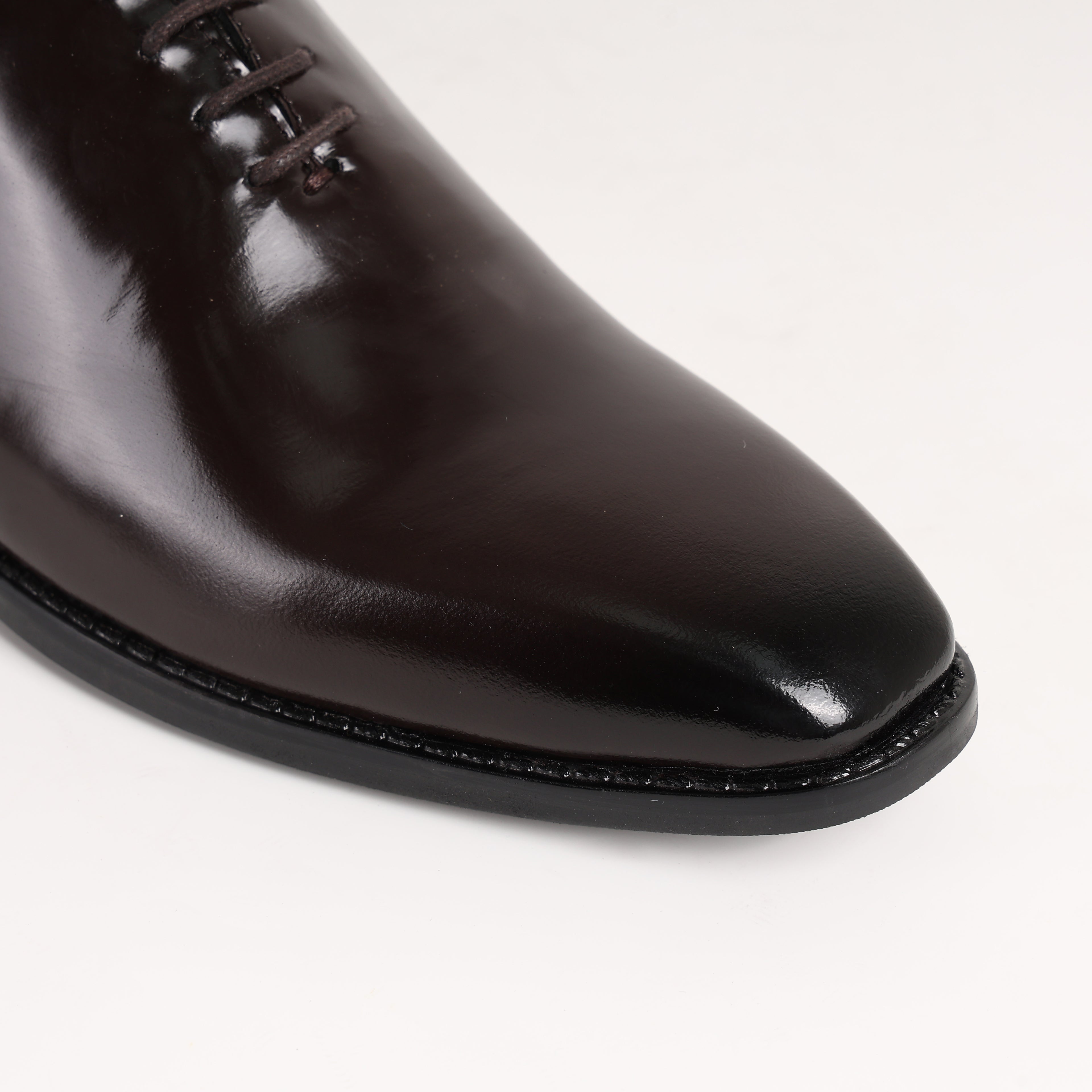 Premium Leather Signature Wholecut Oxford