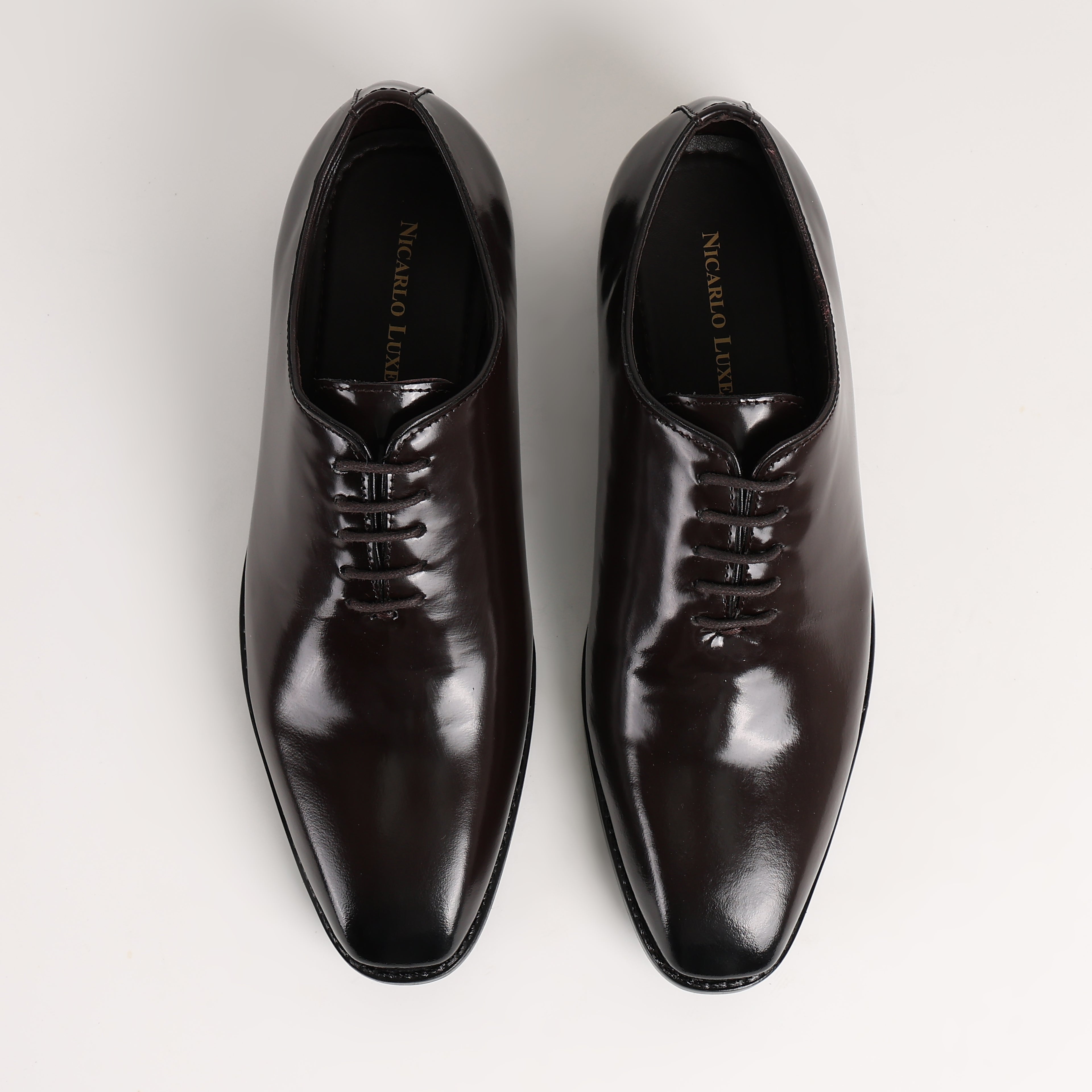 Premium Leather Signature Wholecut Oxford